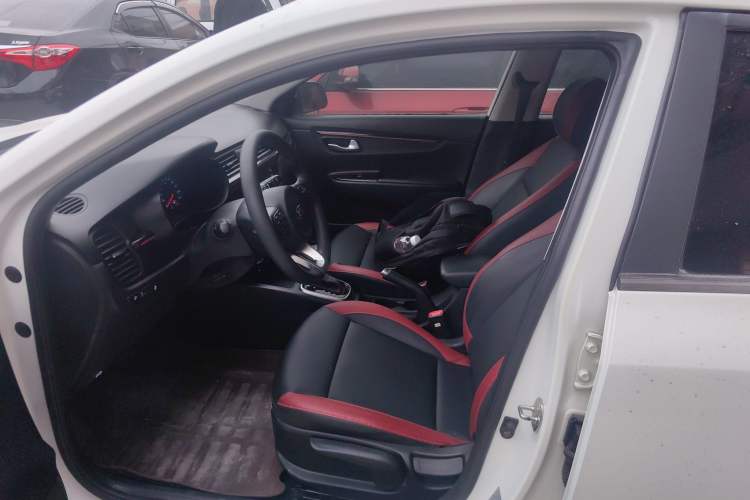 Used Kia KX Cross 2017 1.4L AT GLS