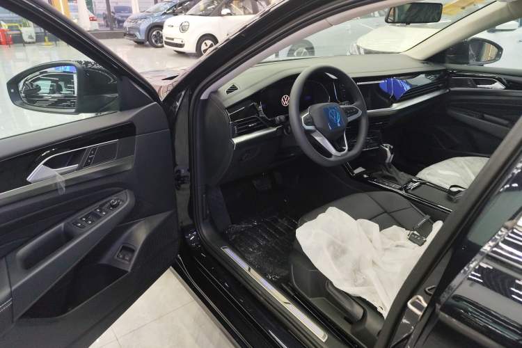 Used Volkswagen Passat New Energy 2025 430 PHEV Hybrid Business Edition
