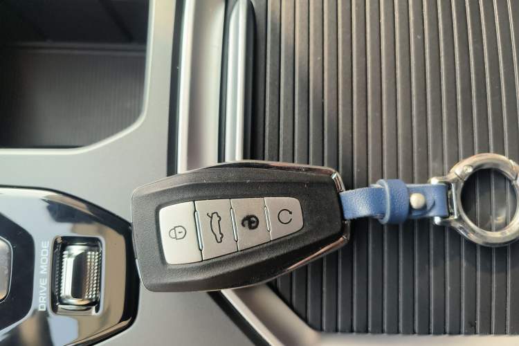 Used Geely Auto Haoyue L 2024 2.0T DCT Flagship Version
