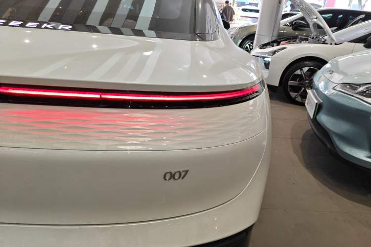 Used Zeekr 007 2025 Rear-Drive Intelligent Driving Version 75 kWh
