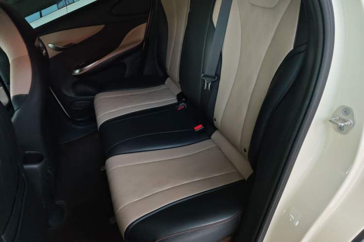 Used BYD Dolphin 2023 420 km Free Version
