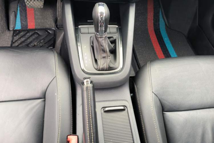 Used Volkswagen Sagitar 2016 230TSI 25th Anniversary Edition
