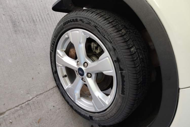 Used Ford Kuga 2017 EcoBoost 180 Two-Wheel-Drive Elite Trim
