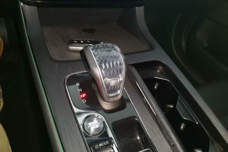 Used GAC Trumpchi GS8 2022 Double-Energy Series 2.0TM Four-Wheel Drive Premium Edition (7 Seats)
