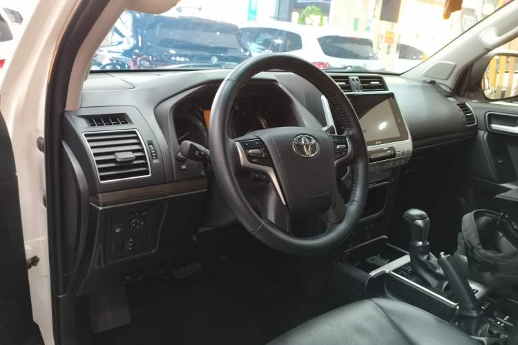 Used Toyota Prado 2018 3.5L Automatic TX-L with Rear-Mounted Spare Tire
