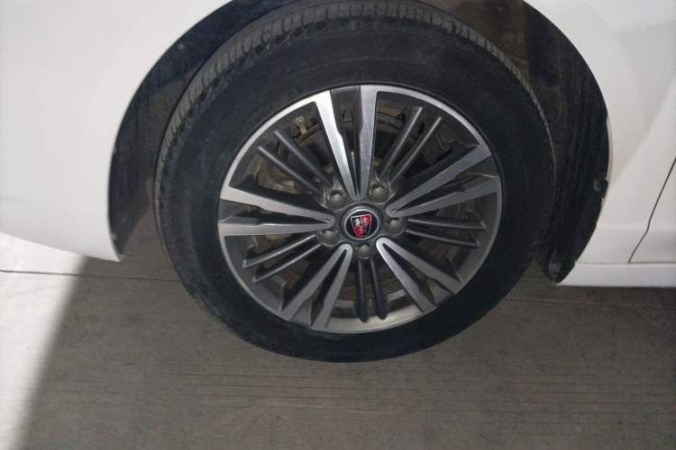 Used Roewe i5 2019 1.5L Automatic 4G Connected Linghao Flagship Edition