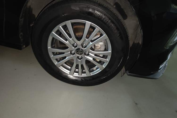 Used Toyota Sienna 2021 2.5L Hybrid Luxury Edition
