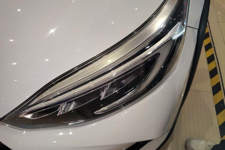 Used Toyota YARiS L 2021 X-Trail 1.5L CVT Luxury Edition