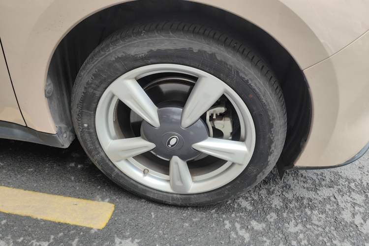 Used ORA Good Cat 2022 Morandi Edition 400km Standard Range Luxury Version Lithium-Ion Battery