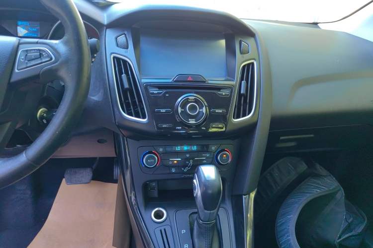 Used Ford Focus 2015 Sedan 1.6L Automatic Trend Model
