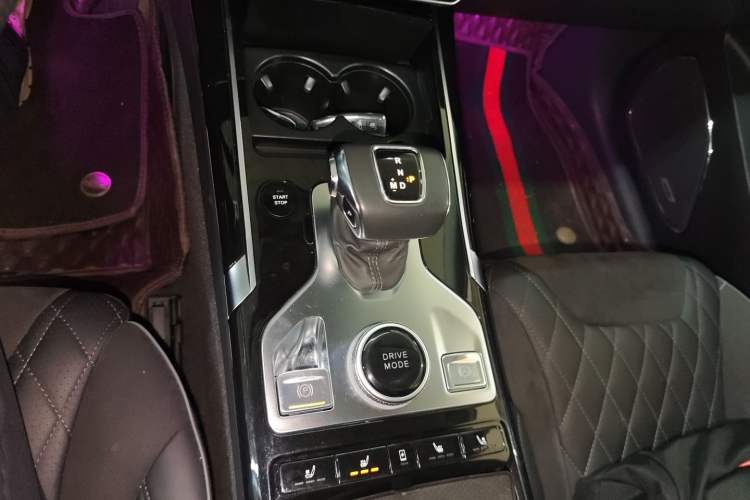 Used Hongqi HS5 2019 2.0T Smart Connect Flagship All-Wheel-Drive Version
