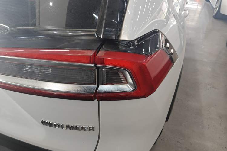 Used Toyota Wildlander 2023 2.0L CVT Two-Wheel Drive Luxury PLUS Edition