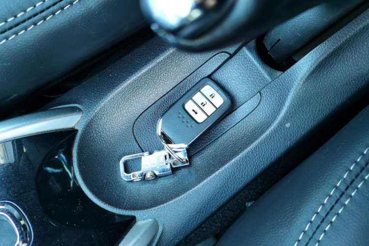 Used Honda Crider 2013 1.8L automatic luxury edition
