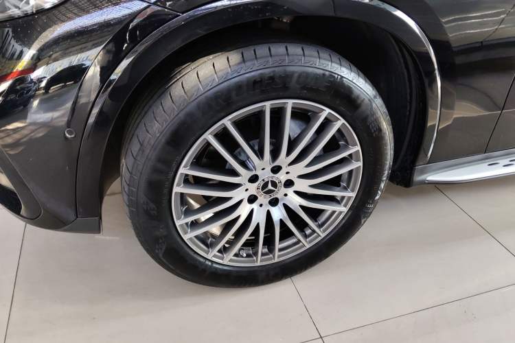 Used Mercedes-Benz GLC 2023 GLC 300 L 4MATIC Dynamic 7-Seater