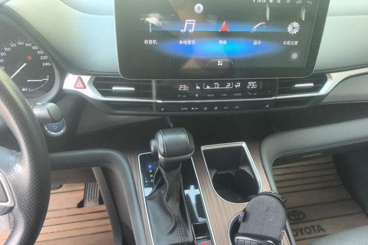 Used Toyota Sienna 2021 2.5L Hybrid Luxury Edition
