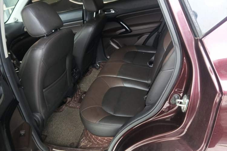 Used GAC Trumpchi GS4 2017 200T G-DCT Two-Wheel Drive Elite Edition
