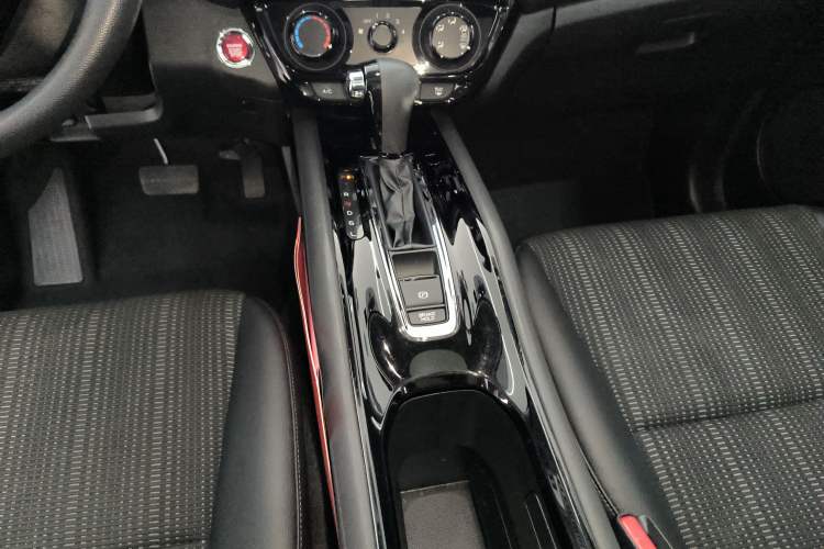 Used Honda Vezel 2017 1.8L CVT Front-Wheel Drive Pioneer Edition