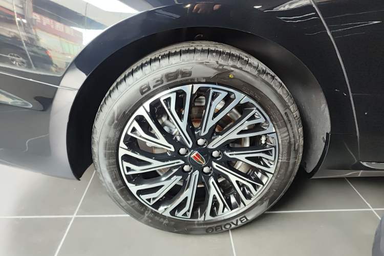Used Hongqi H5 2024 2.0T Automatic Smart Connect Flagship Edition
