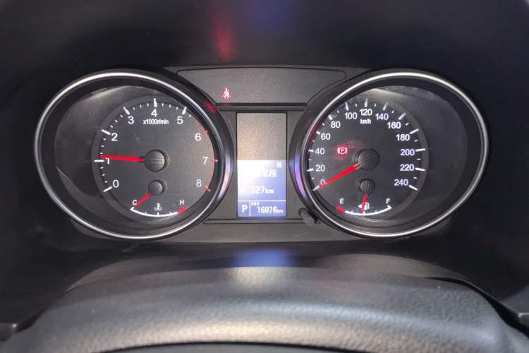 Used Haval M6 2023 PLUS 1.5T DCT Elite Smart Connectivity Model
