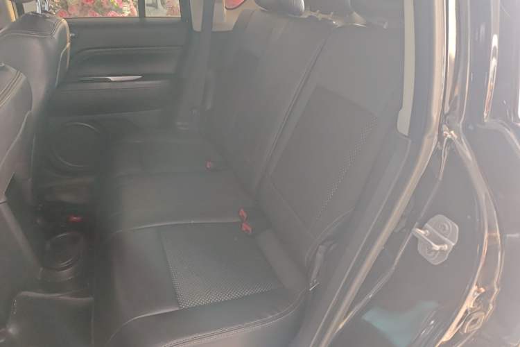 Used  Compass 2014 Revised Version 2.4L Four-Wheel Drive Comfort Edition