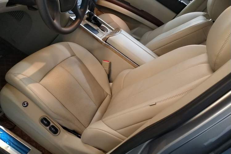 Used Buick GL8 2018 28T Comfort Model China VI Standard