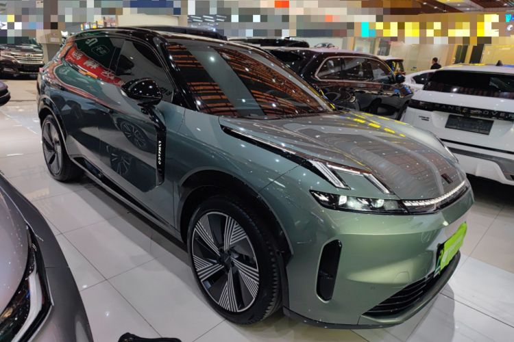 Used Lynk & Co 08 EM-P 2023 220 km Limited-Time Edition