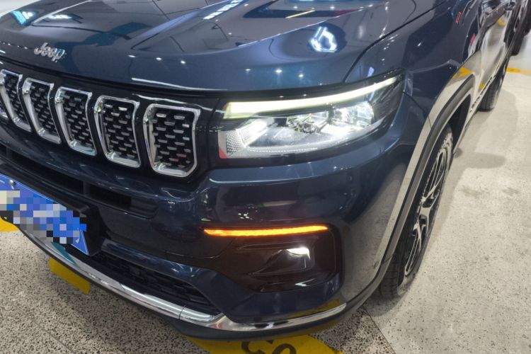 Used  Grand Commander 2022 2.0T Four-Wheel Drive Luxury Edition