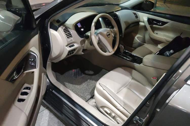 Used Nissan Teana 2014 Duke 2.5L XV Glory Edition