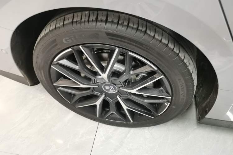 Used BYD Han 2025 EV Intelligent Driving Version 506KM Prestige Model
