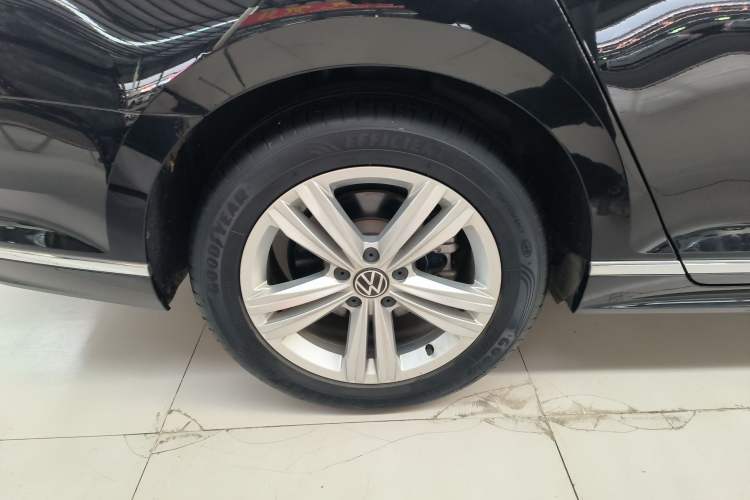 Used Volkswagen Magotan 2023 2 Million Units Limited-Edition 280TSI DSG Comfort Version