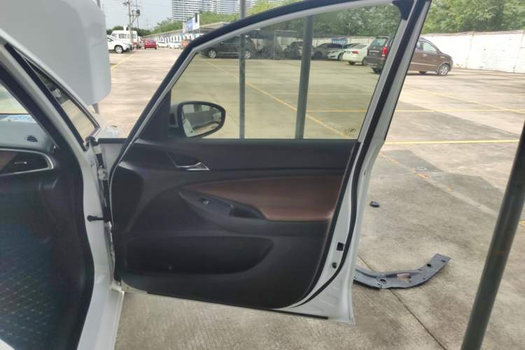 Used Buick GL6 2019 18T 6-Seater Connected Luxury Version China V Standard
