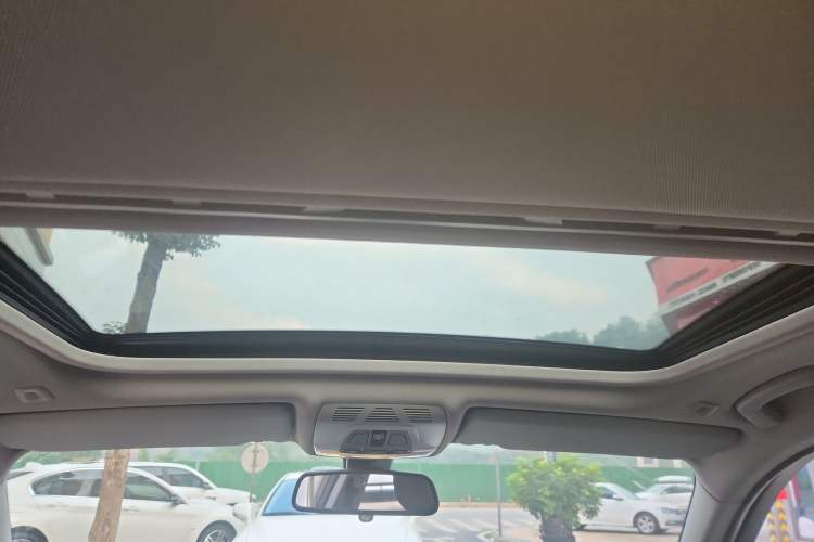 Used BMW 3 Series 2015 328Li Fashion Model
