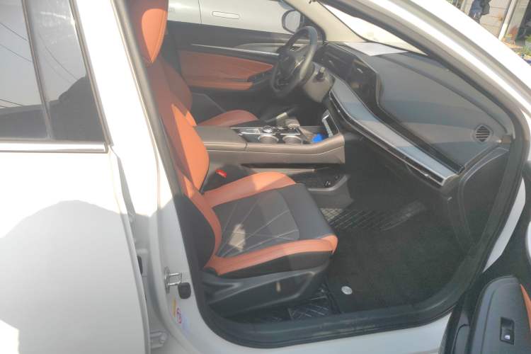 Used Changan Eado 2023 Changan Edition PLUS Blue Whale NE 1.4T GDI DCT Prestige Version