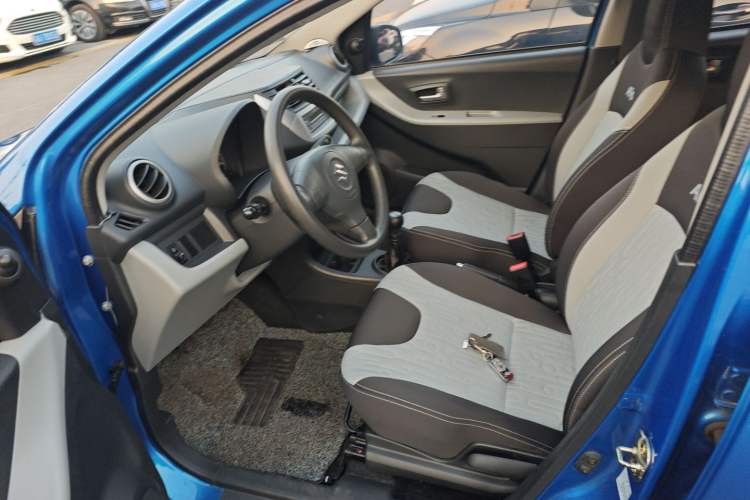 Used Suzuki Alto 2013 Revised Version 1.0L Manual Comfort Edition
