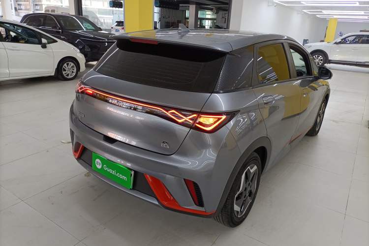 Used BYD Dolphin 2021 405 km Fashion Edition
