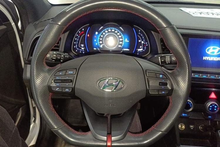 Used Hyundai Elantra 2019 1.4T Dual-Clutch Xuan Dong · Dynamic Model
