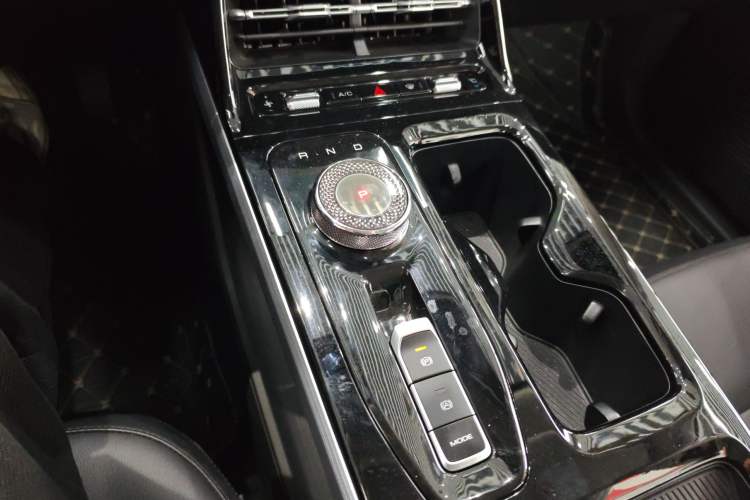 Used Wuling Xingguang 2024 Co-Creation Edition 510 Advanced Model
