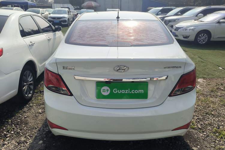 Used Hyundai Verna (older generation) 2014 1.4L Automatic Leading-Edge GLX