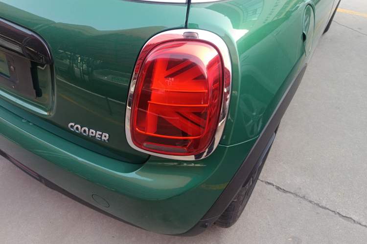 Used  MINI 2021 1.5T COOPER Classic Edition