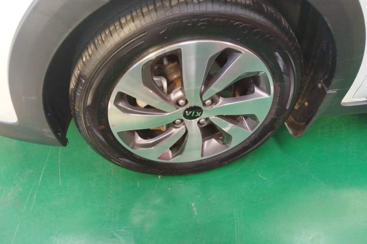 Used Kia KX Cross 2018 1.6L Automatic Dynamic Sunroof Version
