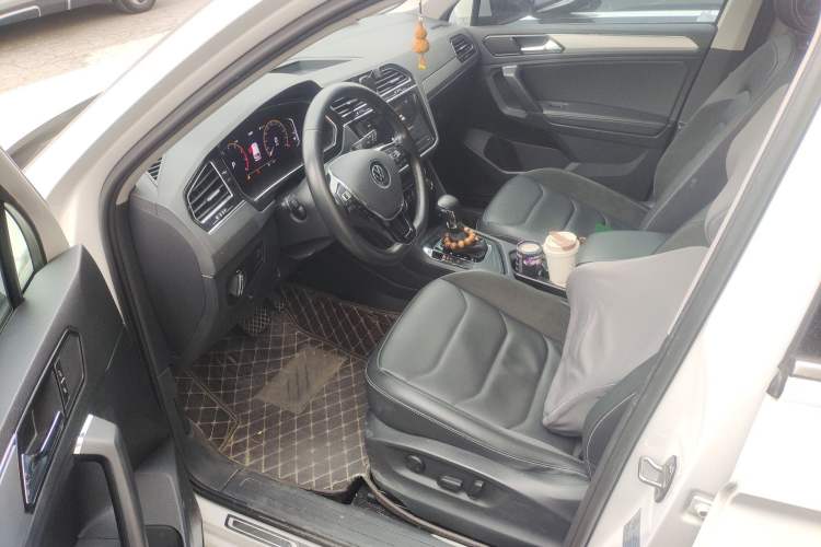 Used Volkswagen Tiguan L 2021 330TSI Automatic Two-Wheel Drive Smart Edition
