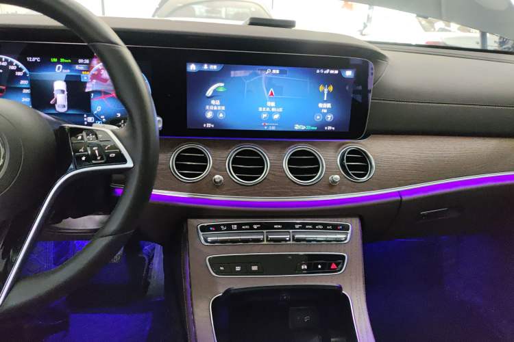 Used Mercedes-Benz E-Class 2023 Facelift E 260 L
