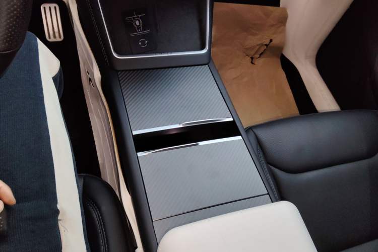 Used Tesla Model Y 2025 Long-Range All-Wheel Drive First Edition
