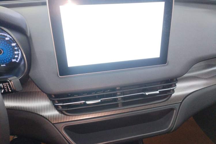 Used Hongqi E-QM5 2021 Charging T3 Version 5 Seats
