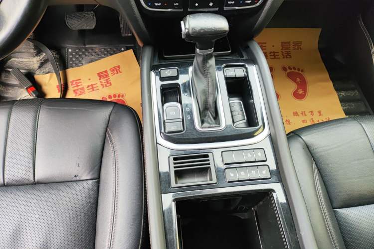 Used GAC Trumpchi GS8 2017 320T Two-Wheel Drive Luxury Smart Connectivity Version (7 Seats)
