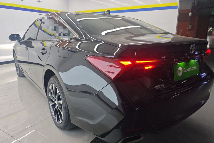 Used Toyota Avalon 2023 2.0L Premium Edition
