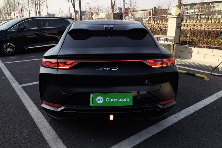 Used BYD Song L EV 2025 Intelligent Driving Version 662 km LiDAR Excellence Edition
