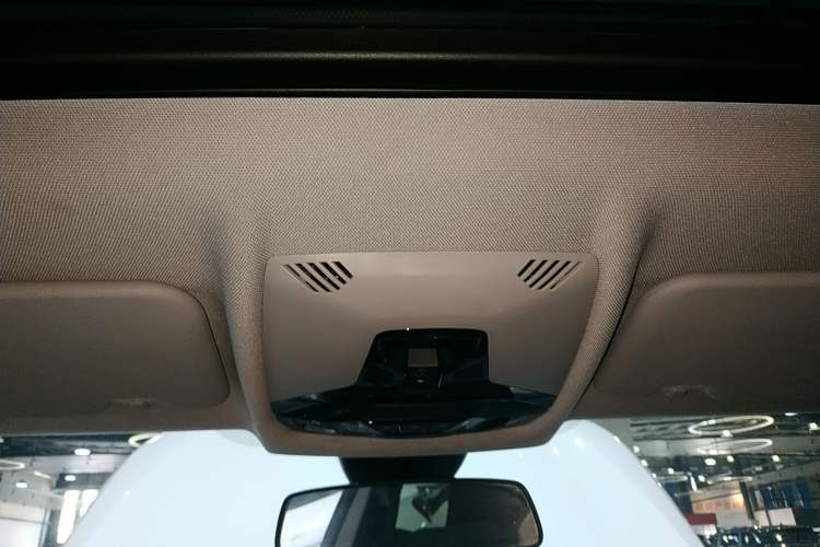 Used BMW 2 Series (Import) 2021 225i Four-Door Coupe M Sport Night Edition
