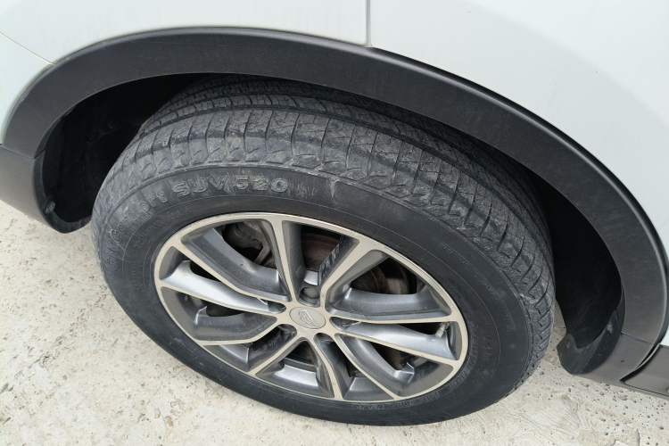 Used Geely Auto Emgrand X7 Sport 2018 1.8TD Automatic Two-Wheel Drive Zhiya Model
