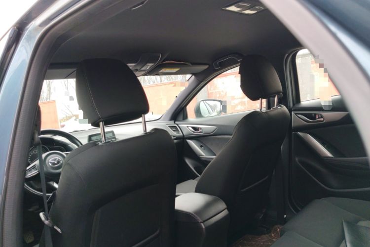 Used Mazda CX-4 2018 2.0L Manual Two-Wheel Drive Blue Sky Dynamic Edition China V Standard
